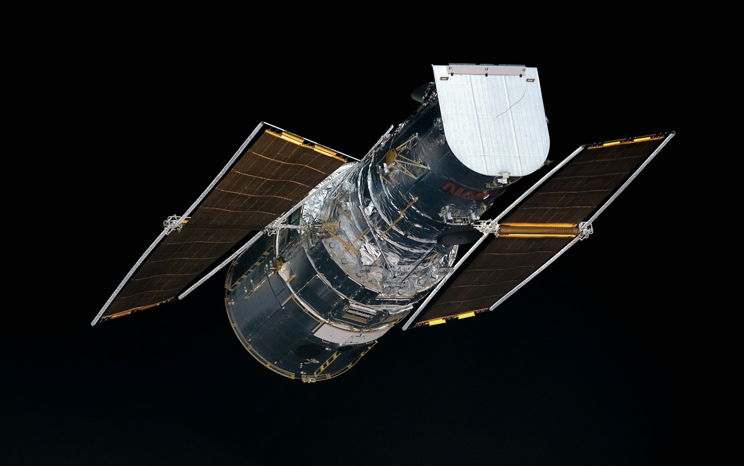 lika satelita u svemiru
